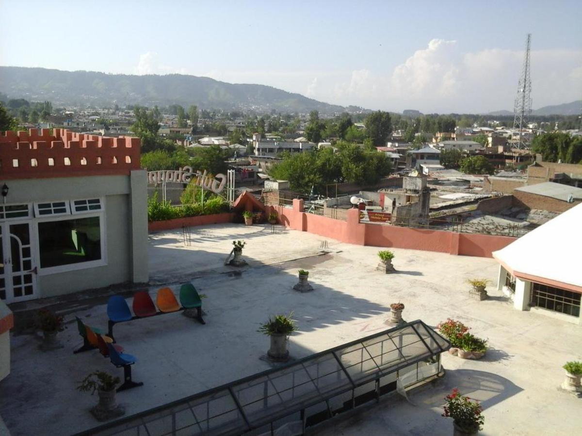 Stargaze Hotel&Apartment Abbottabad Esterno foto