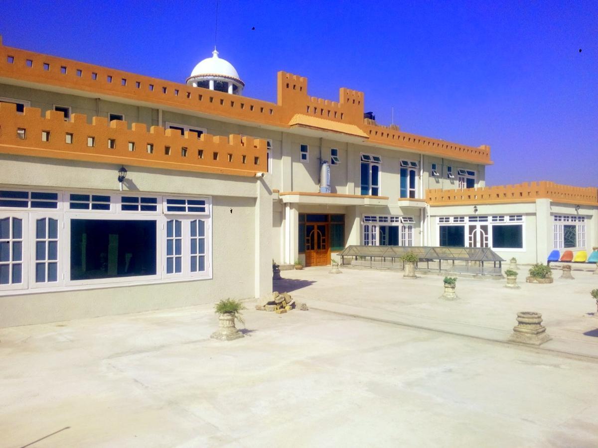 Stargaze Hotel&Apartment Abbottabad Esterno foto